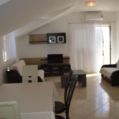 Apartments Matej Pag Town Zewnętrze zdjęcie