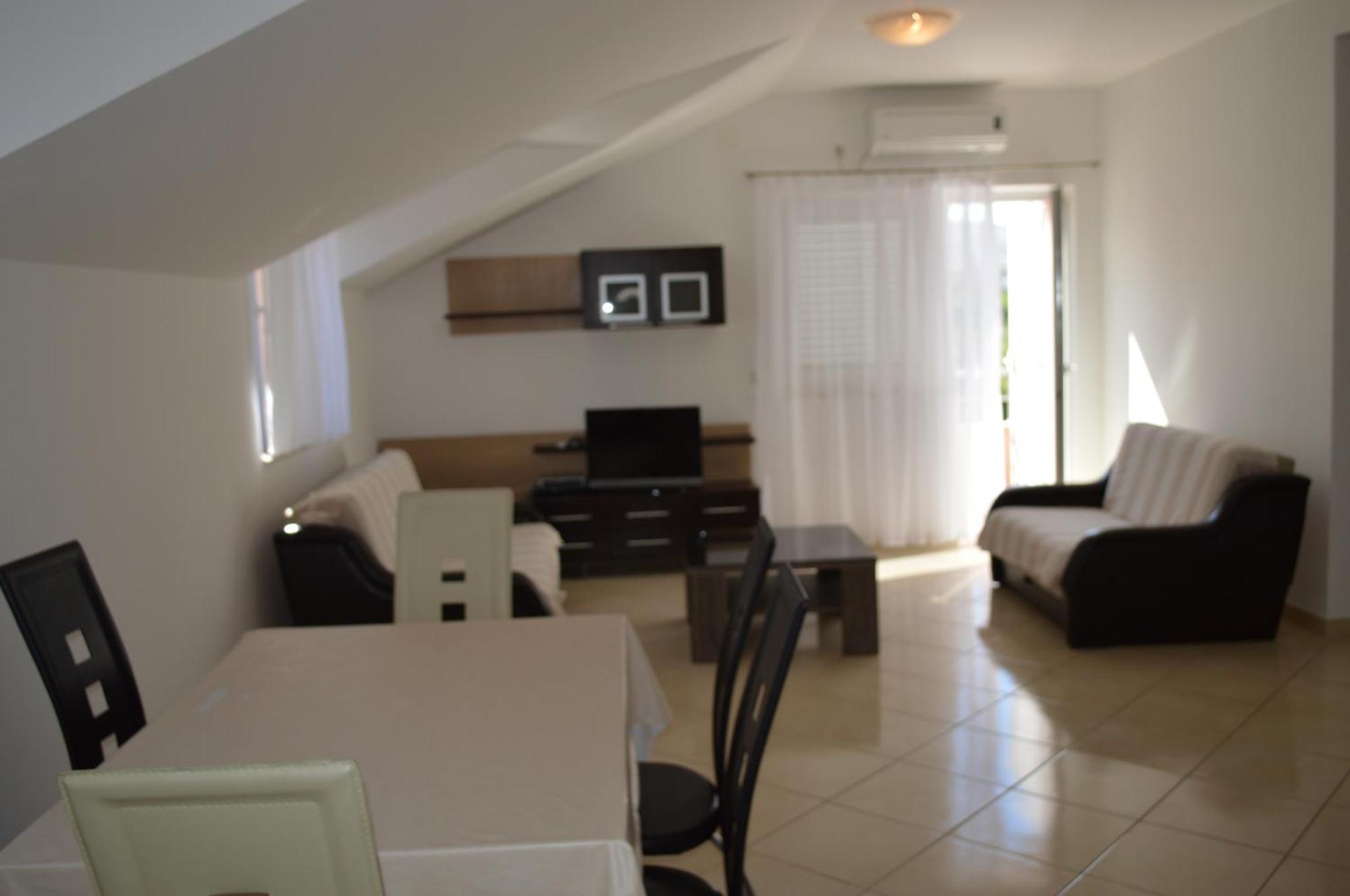 Apartments Matej Pag Town Zewnętrze zdjęcie